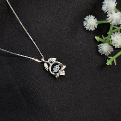 925 Sterling Silver Beautiful Dancing Diamond Leaf Necklace