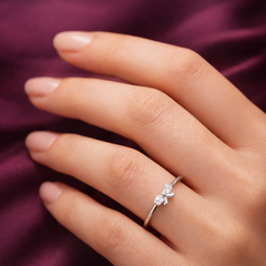 925 Sterling Silver Beautiful Bow Ring