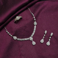 925 Sterling Silver Teardrop Sparkle Jewellery Set