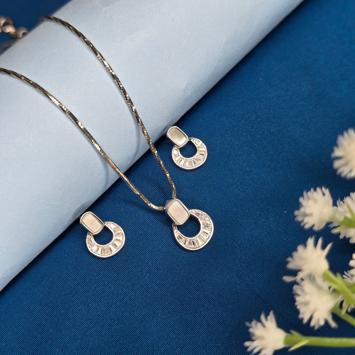 925 Sterling Silver Half-Moon Arc Pendant Set