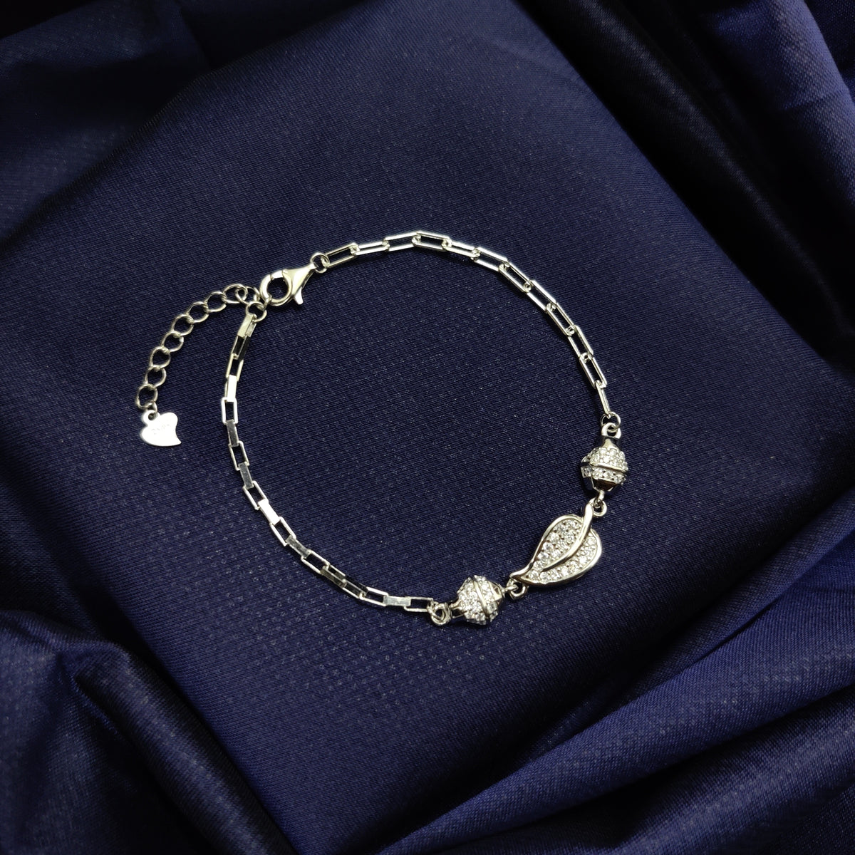 925 Sterling Silver Elegant Leaf Bracelet