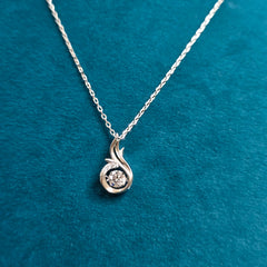 925 Sterling Silver Dancing Diamond Flame Necklace