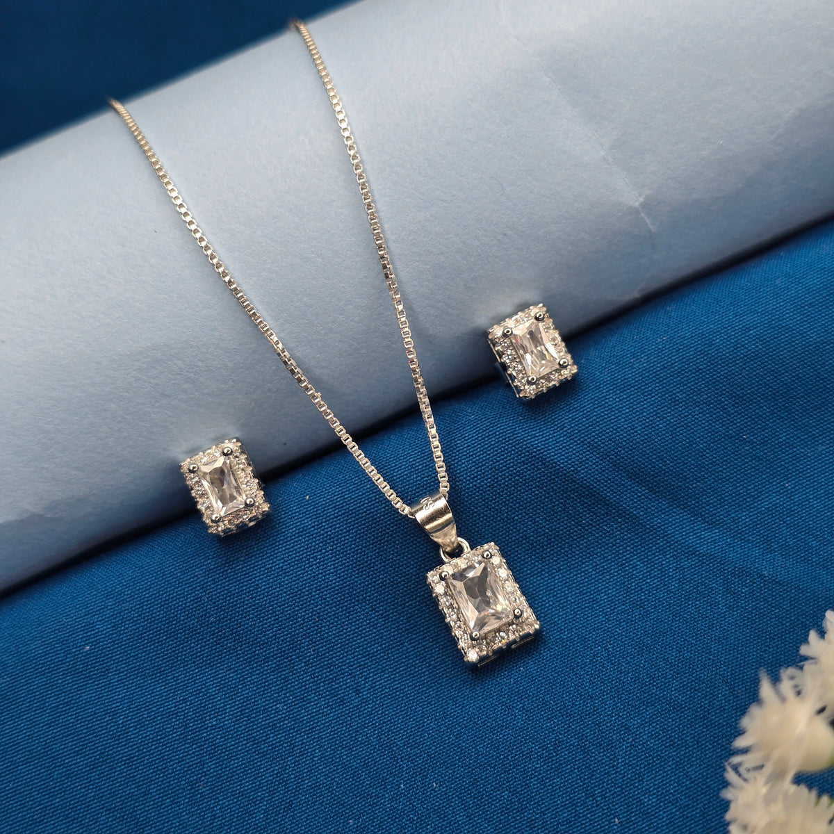 925 Sterling Silver Timeless Rectangle Halo Set