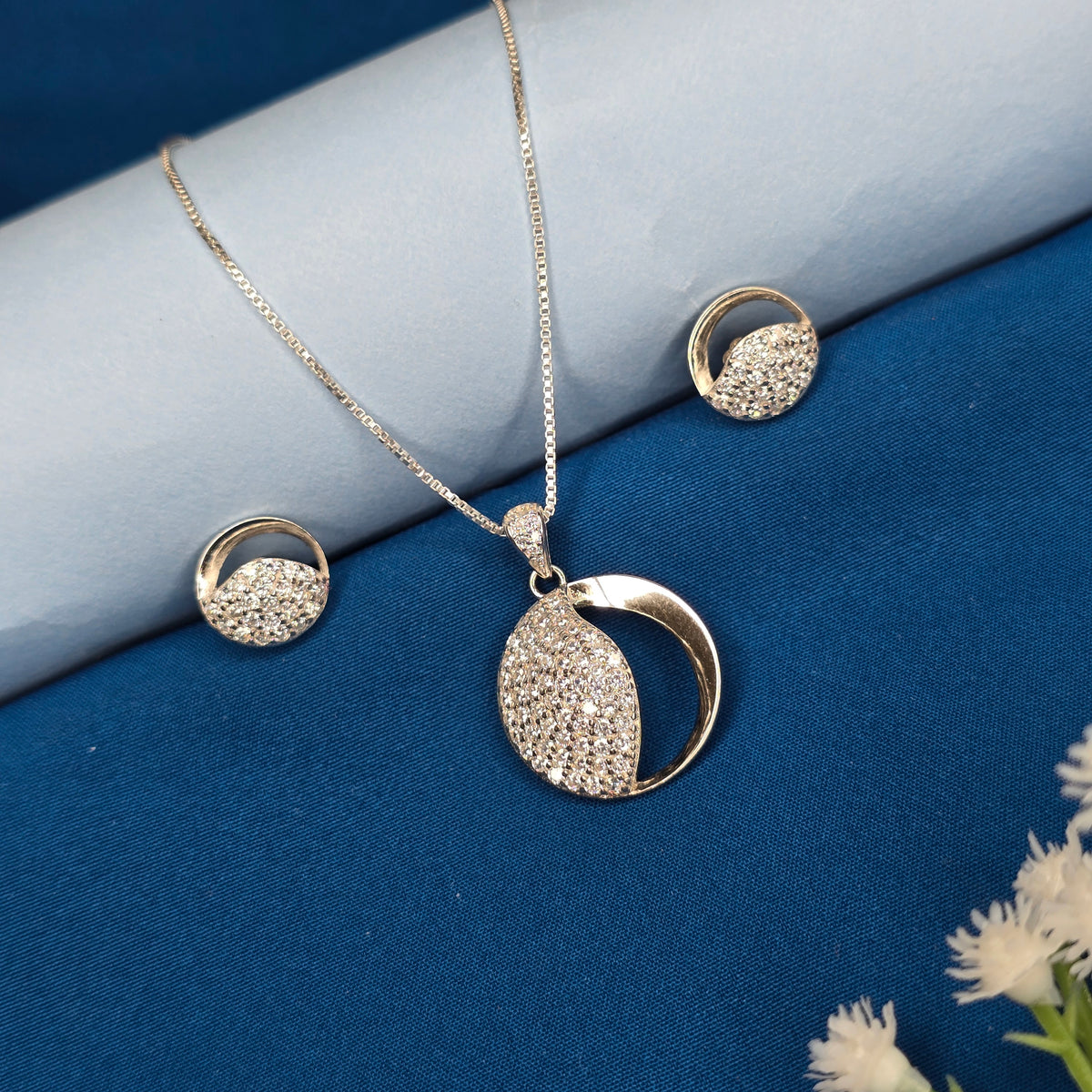 925 Silver Dual-Tone Sparkle Circle Pendant Set