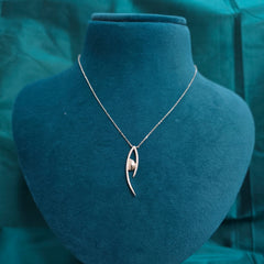 925 Sterling Silver Sleek Curve Pendant Necklace