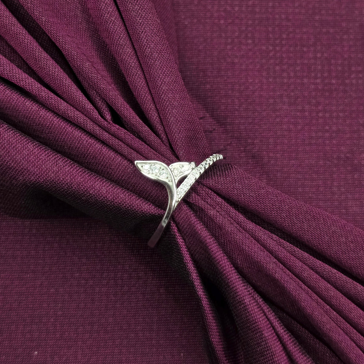 Elegant Leaf Curve 925 Sterling Silver Ring