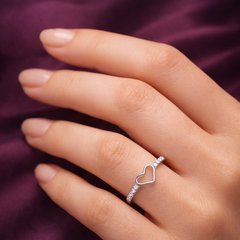 925 Sterling Silver Minimal Heart Ring