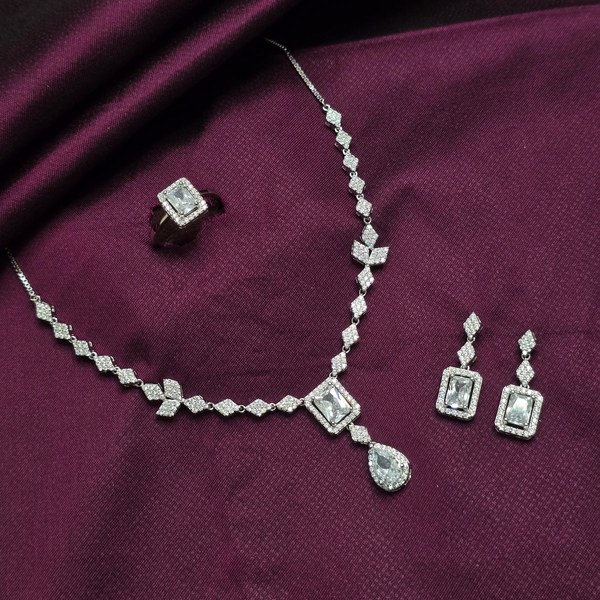 925 Sterling Silver Stylish Baguette Jewellery Set