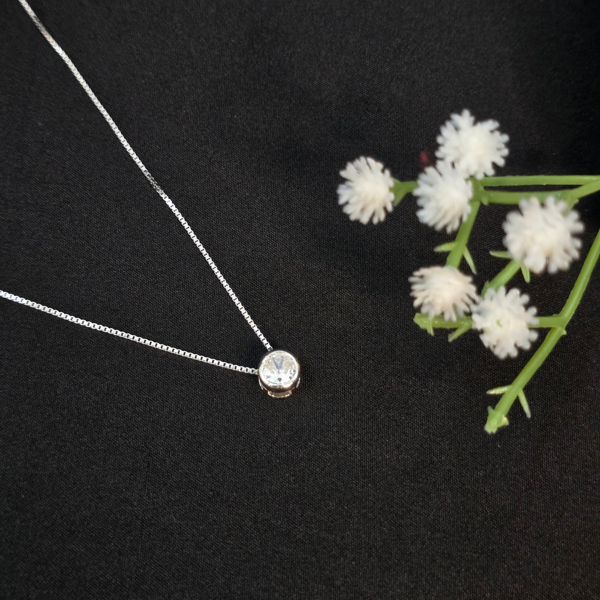 925 Sterling Silver Mini Solitaire Necklace